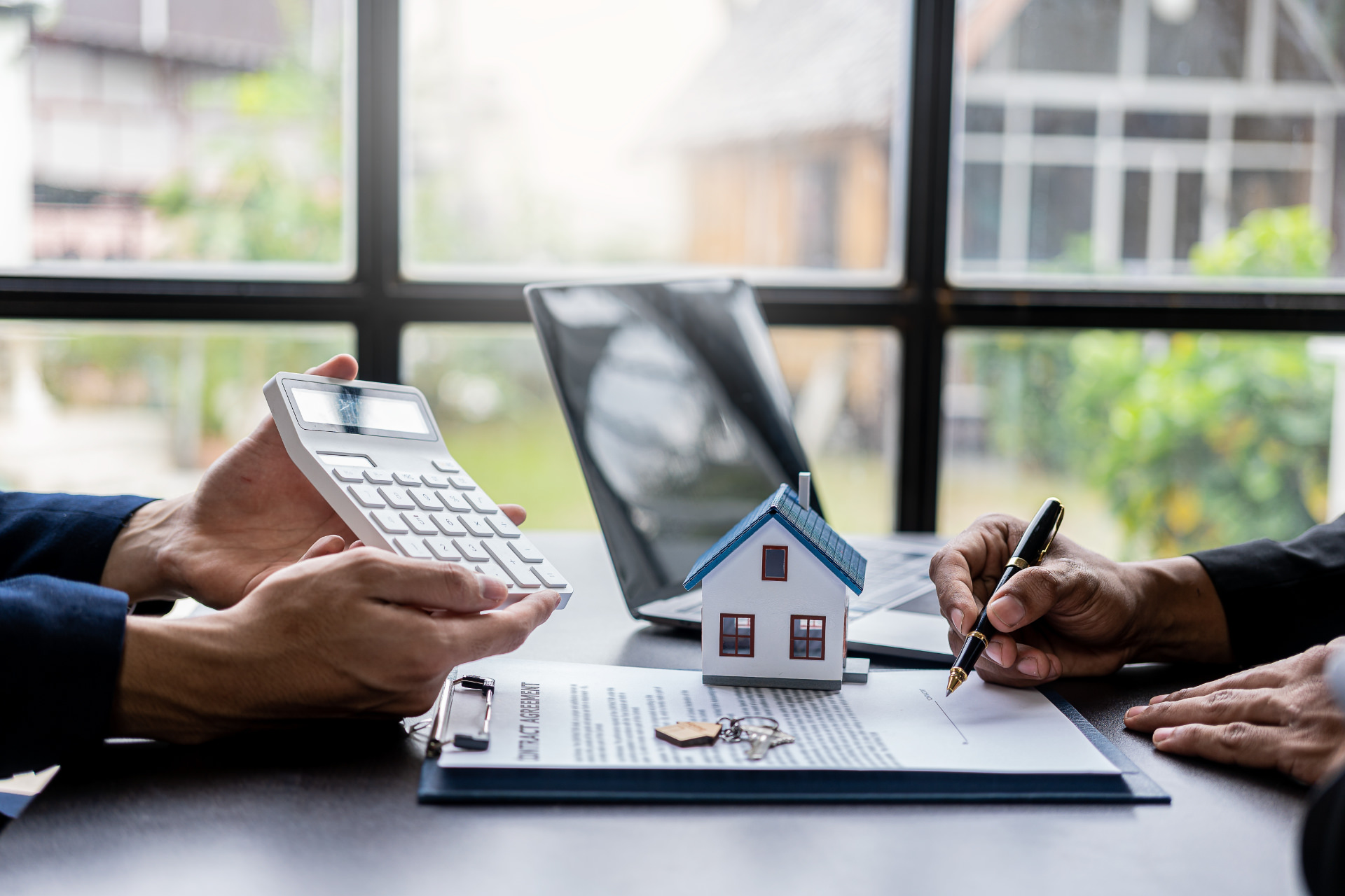 shutterstock_2340108897